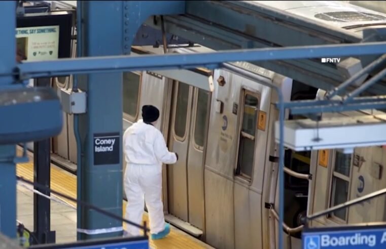 Woman dies after being set on fire aboard F train in Brooklyn | NBC New York