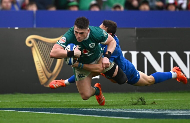 Sheehan stars as Ireland sink Italy
