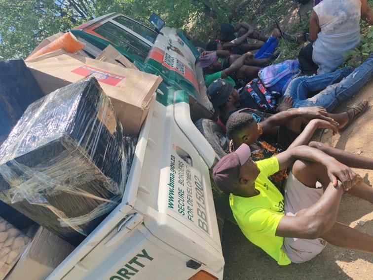 Anti-Corruption Immigration forum aims to curb border crime – SABC News