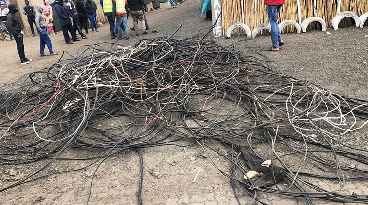 Electricity tariff hikes might lead to illegal connections: SALGA – SABC News