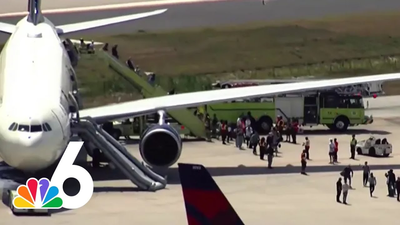 Delta plane suffers engine fire in Florida forcing evacuation