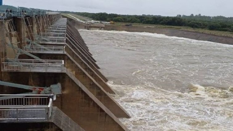 Lekwa-Teemane Municipality attempts to evacuate flood victims – SABC News