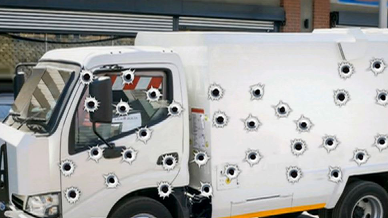 Five suspected CIT robbers killed in shootout with police in Durban – SABC News