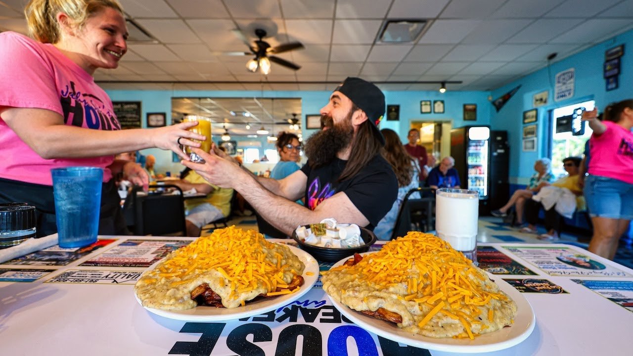 ONLY 20 MINUTES TO FINISH FLORIDA’S FAMOUS ‘FAT BOY’ CHALLENGE IN A PACKED DINER! | BeardMeatsFood