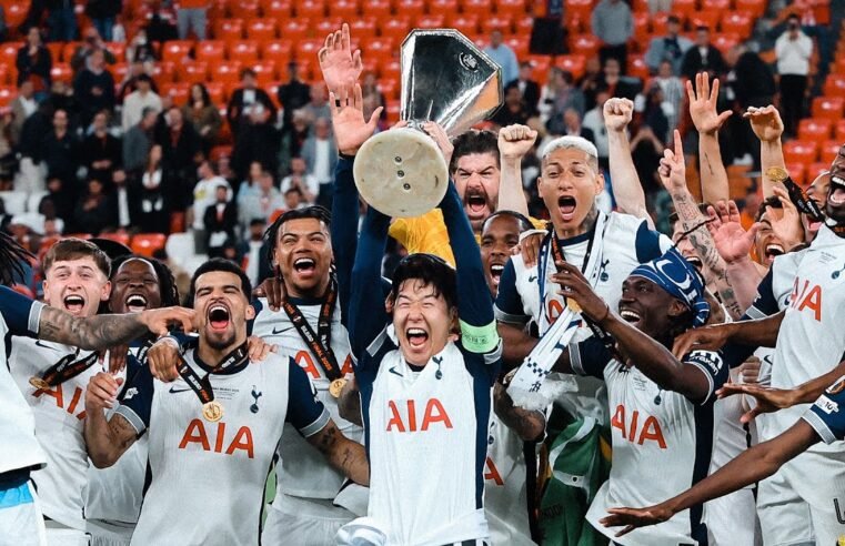 TOTTENHAM HOTSPUR WIN THE EUROPA LEAGUE! | Post match scenes and trophy lift uncut