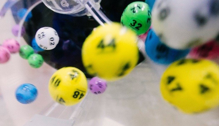 Minister grants iThuba temporary lottery licence despite court ruling – SABC News