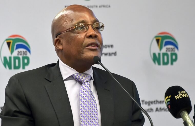 SA’s HIV-AIDS programme not on the verge of collapse: Motsoaledi – SABC News