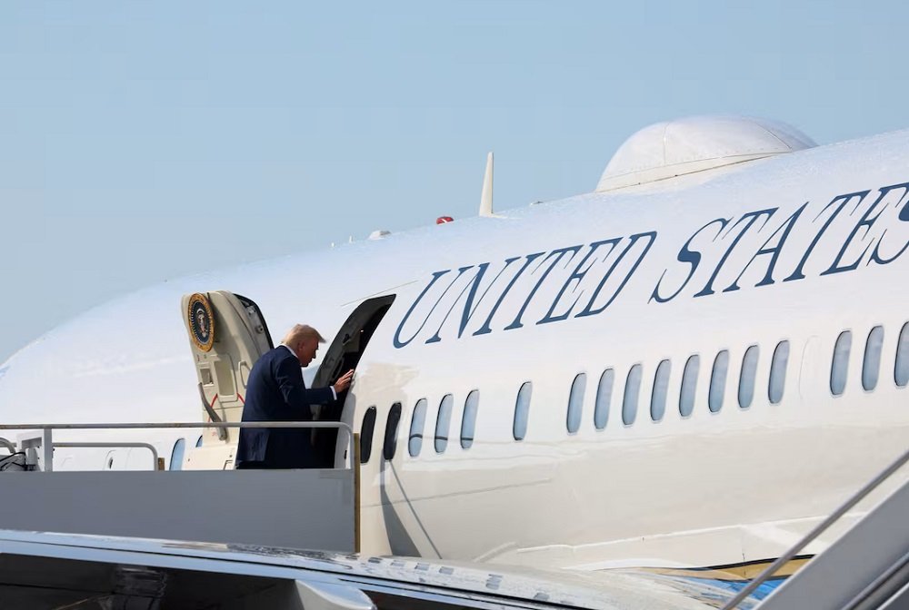 Boeing proposes 2027 date for new Air Force One jets: Official – SABC News