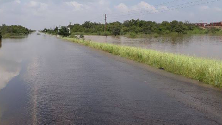 Floods leave a trail of destruction to crops along the Vaal River – SABC News