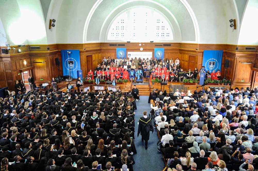 Waving of knobkerries, assegais at graduation a safety risk: Makaneta – SABC News