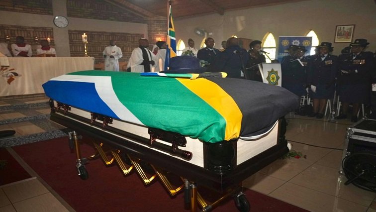 Sombre mood at Constable Senoge’s funeral – SABC News