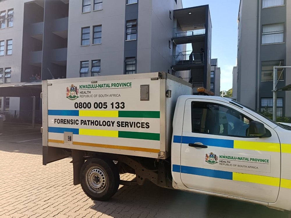Amanzimtoti apartment complex rocked by deadly police shootout – SABC News