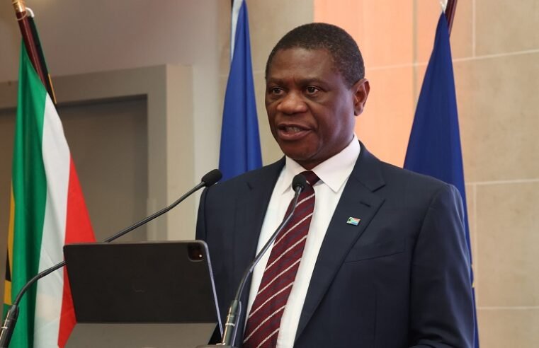 Mashatile unveils R940bn infrastructure plan, eyes French partnership – SABC News