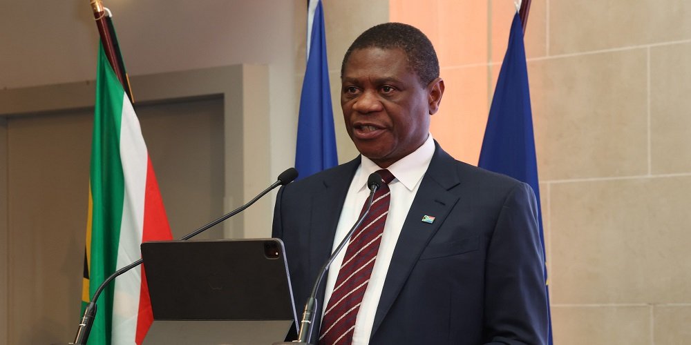 Mashatile unveils R940bn infrastructure plan, eyes French partnership – SABC News
