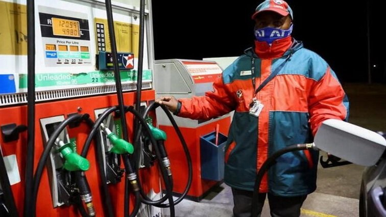 Motorists unhappy with Godongwana’s fuel levy increase – SABC News