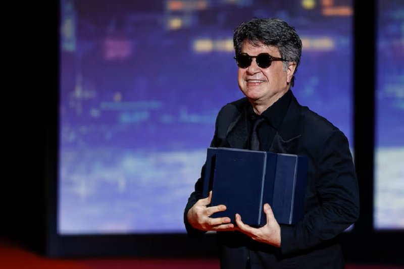 ‘It Was Just An Accident’ by Iran’s Panahi wins Cannes’ top prize – SABC News