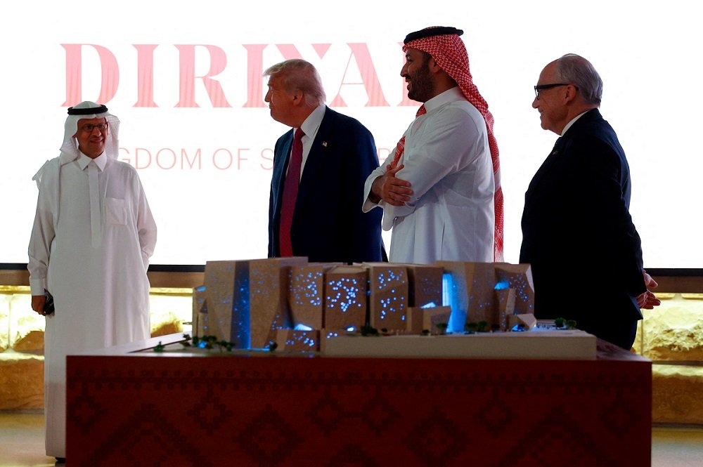 Trump says US to lift Syria sanctions, secures $600 bln Saudi deal – SABC News