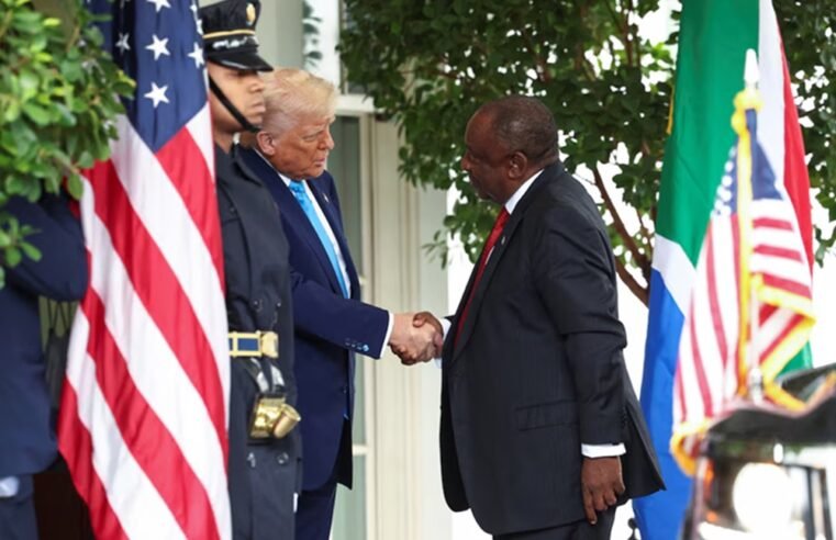 Trump continues white farmer killing dialogue with SA delegation – SABC News