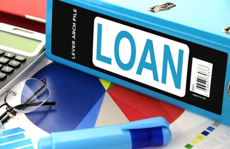 Many South Africans relying on personal and payday loans to survive – SABC News