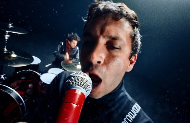 Twenty One Pilots – The Contract (Official Video)