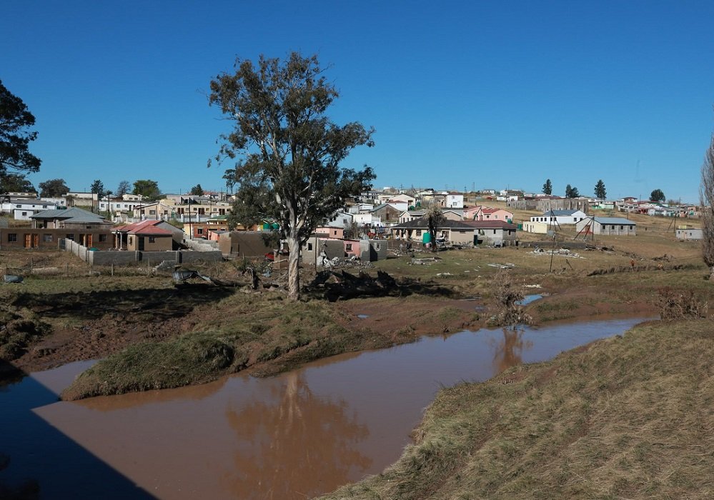 Hlabisa concedes that EC needs urgent intervention amid deadly floods – SABC News
