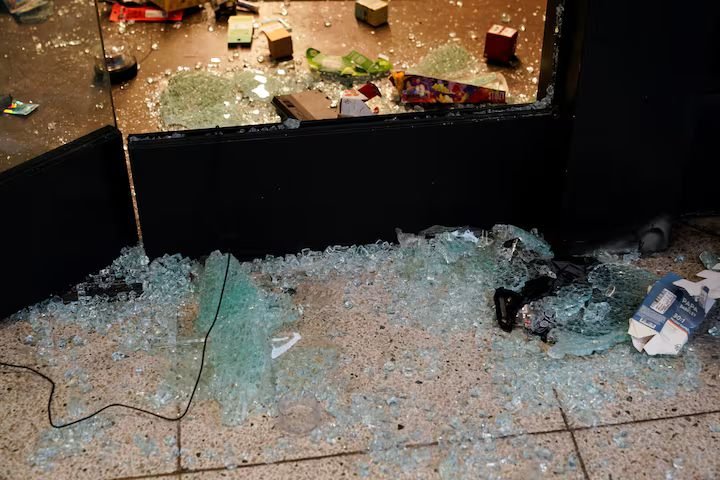 US prosecutors told to prioritize cases tied to immigration protests – SABC News