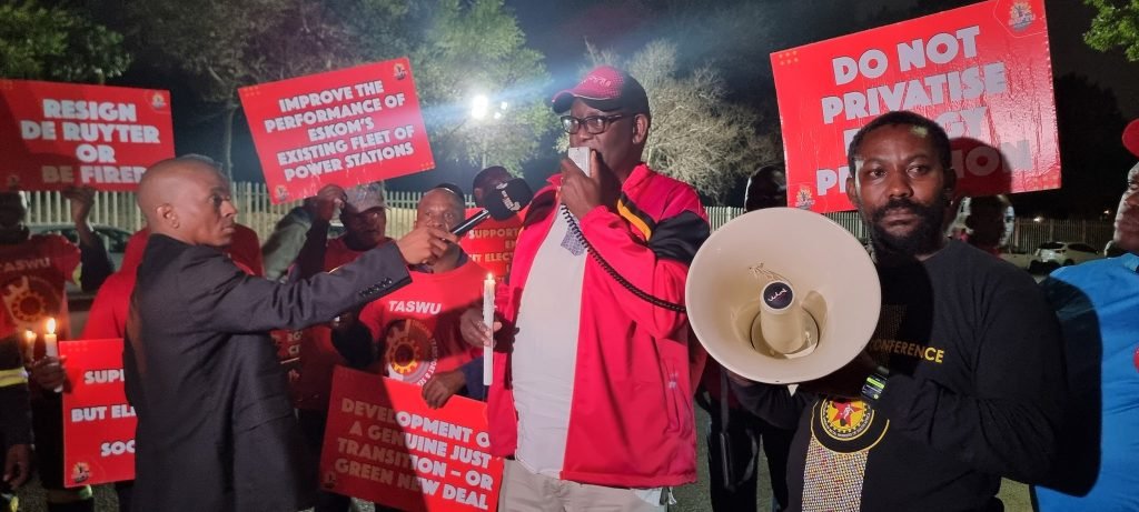 SAFTU raises concerns over World Bank’s R26bn loan to SA – SABC News