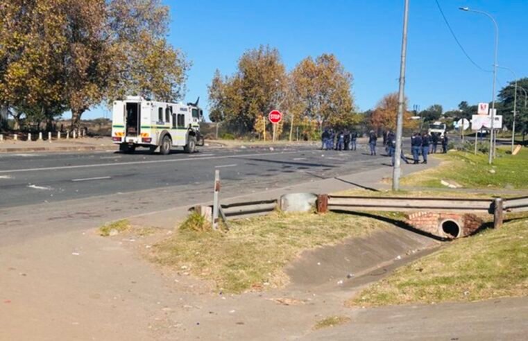 WSU students arrested amid violent protest – SABC News
