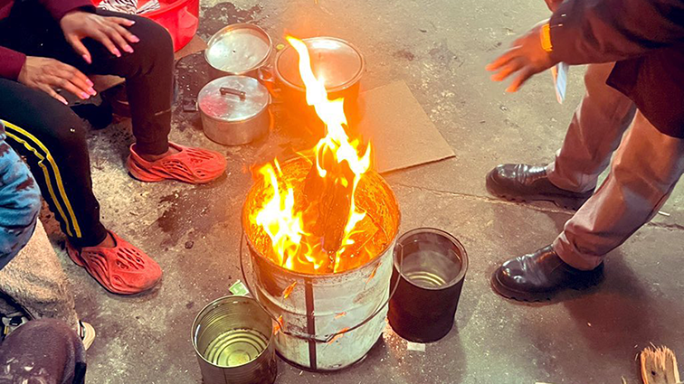 Johannesburg EMS urges residents to be cautious with heating devices – SABC News
