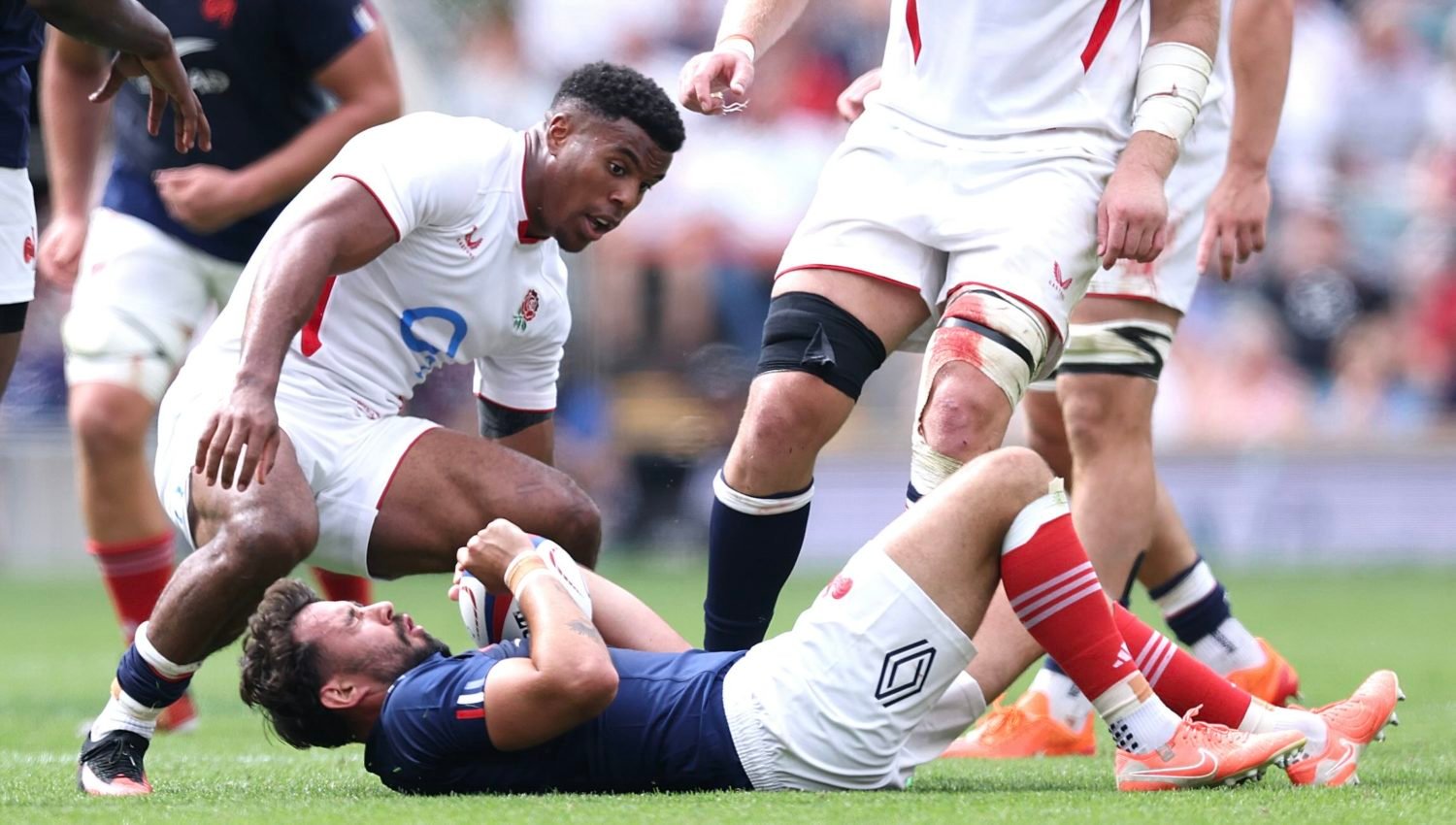 Feyi-Waboso sees red as France edge England