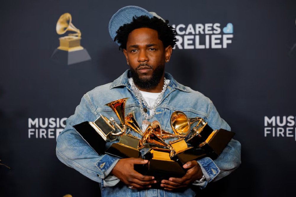 Rapper Kendrick Lamar lands the biggest wins at 2025 BET Awards – SABC News