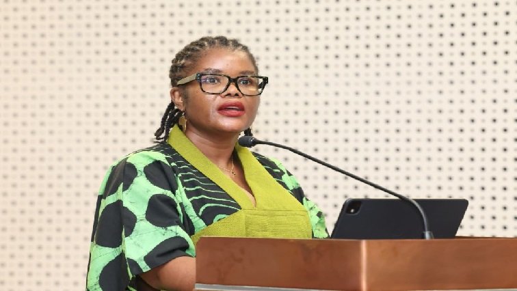 Cosatu hits out at Minister Nkabane for her ‘arrogant’ attitude – SABC News