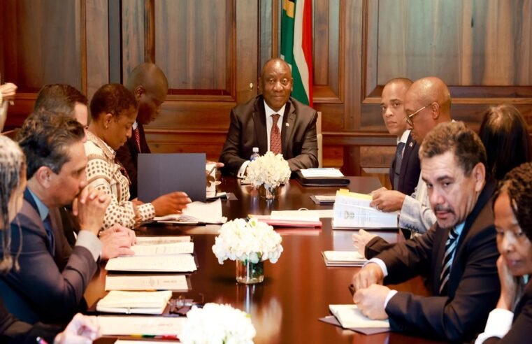 Ramaphosa won’t bow to DA ultimatum on firing ministers – SABC News