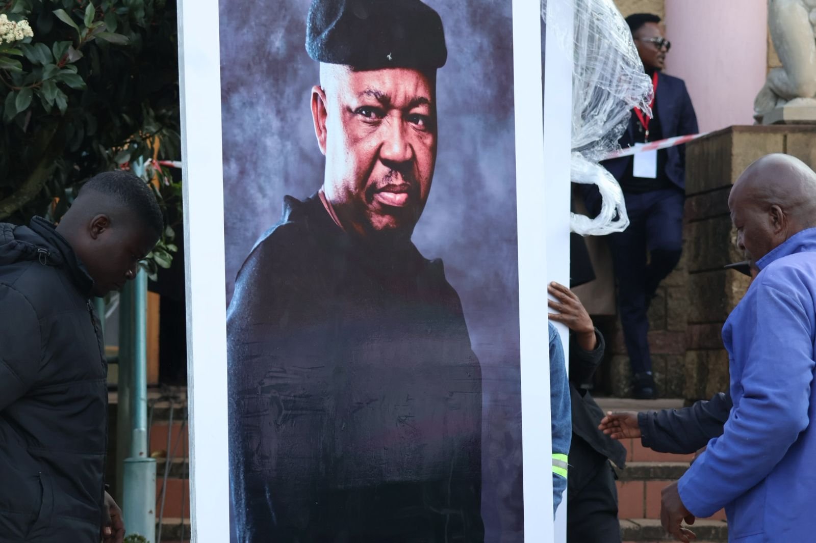 Warren Masemola’s unfiltered eulogy for Presley Chweneyagae – SABC News