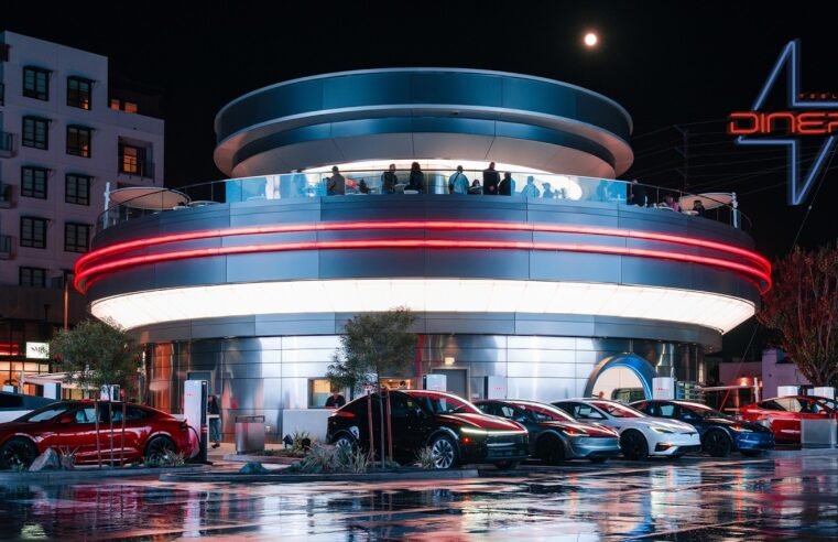 Tesla Diner | Open 24/7