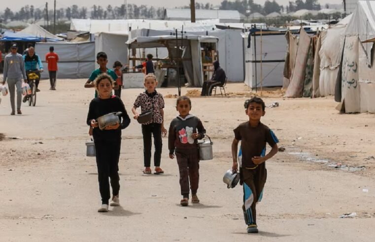 Trump says many are starving in Gaza, vows to set up food centres – SABC News