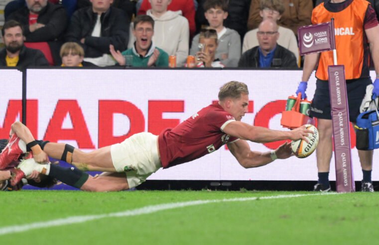 Lions tear Reds to shreds