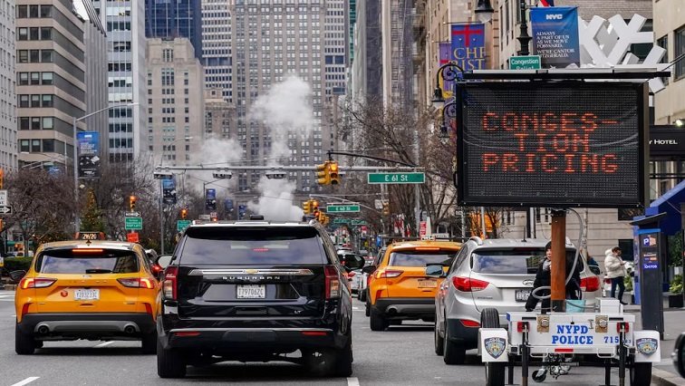 New York police arrest man found manufacturing explosives – SABC News