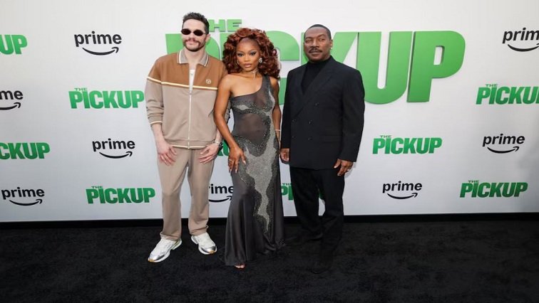 Eddie Murphy and Pete Davidson flex comedy muscles in ‘The Pickup’ – SABC News