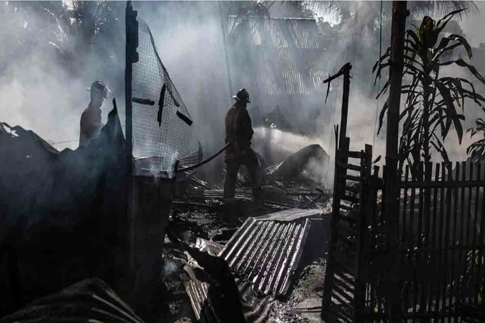 Explosion rocks Slovo Park community in Ekurhuleni – SABC News