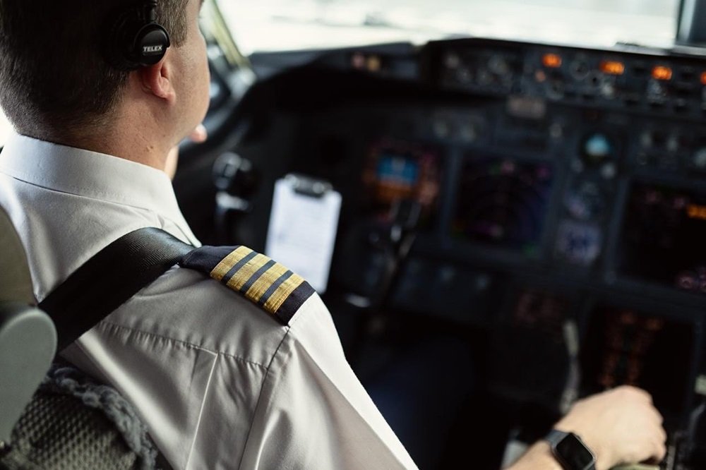 FlySafair pilots open to compromise if rostering system is reviewed – SABC News