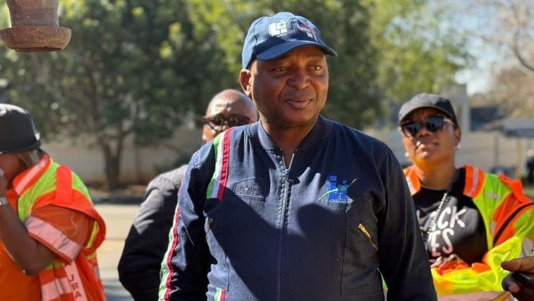 McKenzie had to protect PA’s image by suspending Kunene: Analyst – SABC News