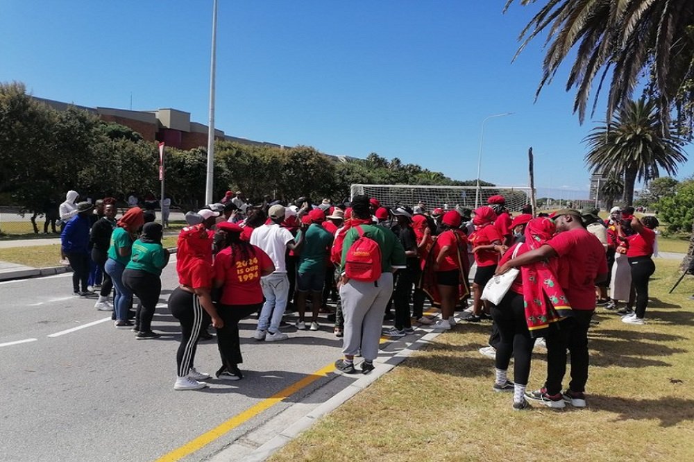 NWU Deputy vice-chancellor slams NSFAS’ dysfunctional funding – SABC News