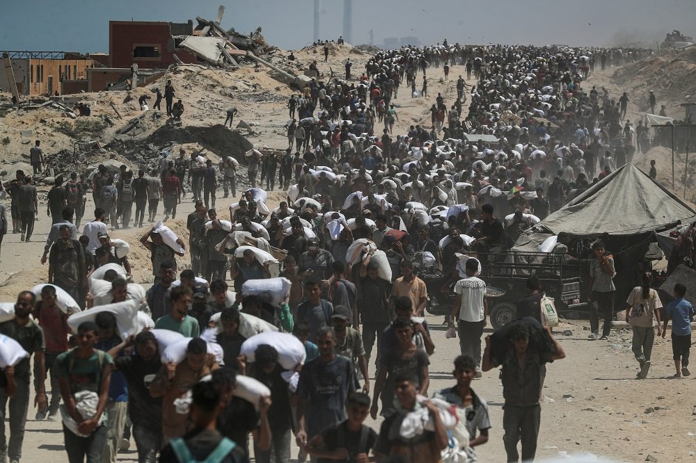 Israel announces daily pauses in Gaza fighting as aid airdrops begin – SABC News