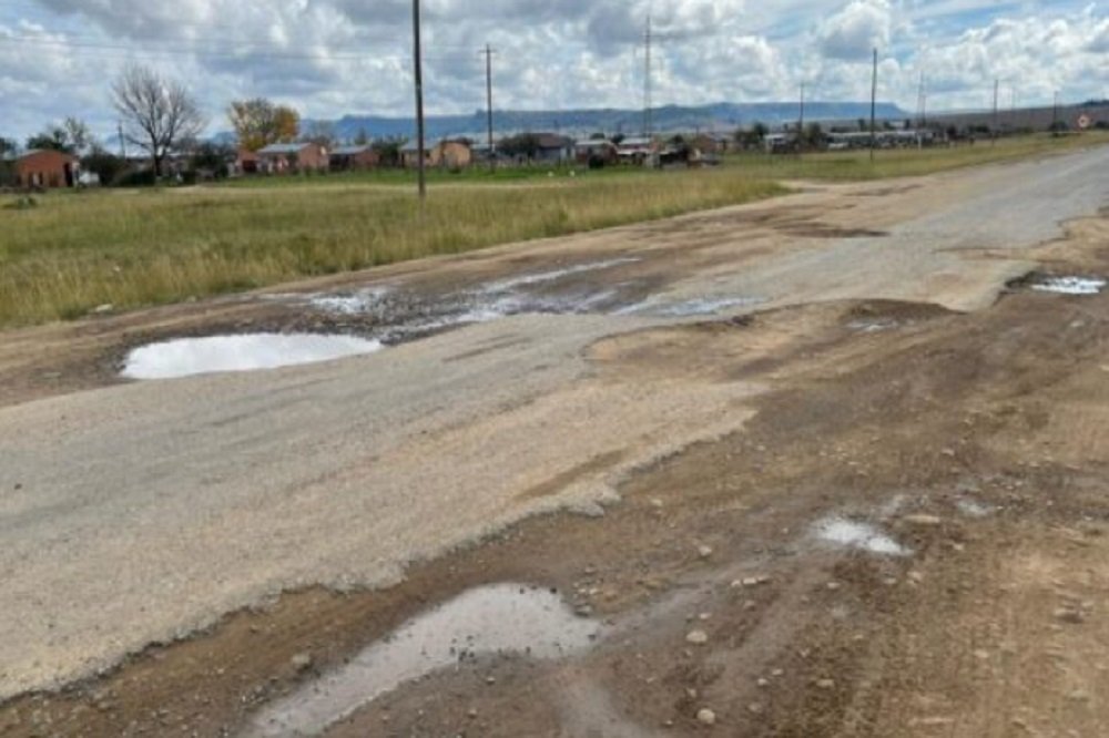 FS community up in arms govt doesn’t have funds to fix crucial road – SABC News