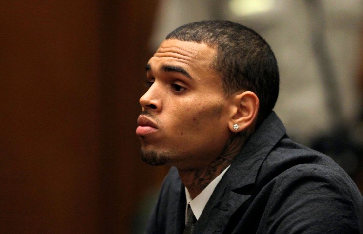 Chris Brown pleads not guilty to lesser assault charge in UK court – SABC News