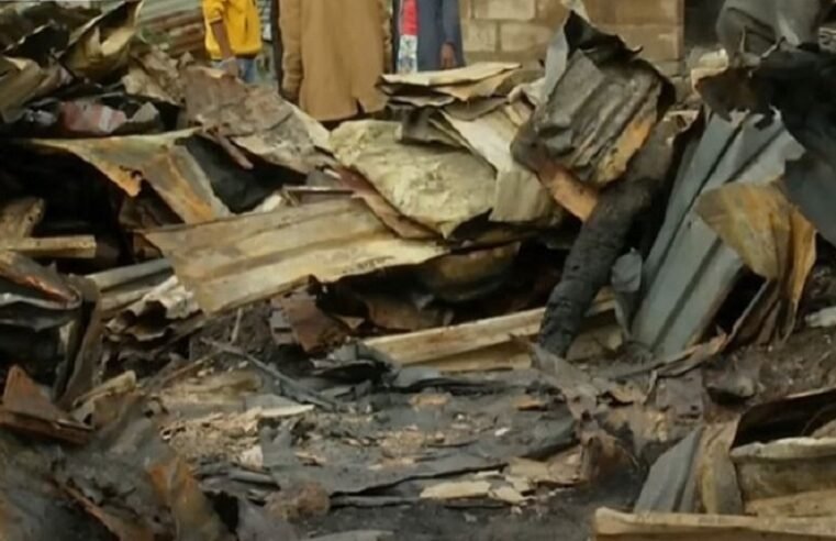 Family calls for help with burial after KZN fire claims mom, toddler – SABC News