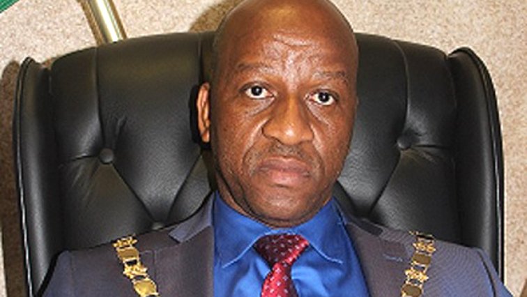 KZN Premier wants MECs of Education and Health to answer on corruption allegations – SABC News