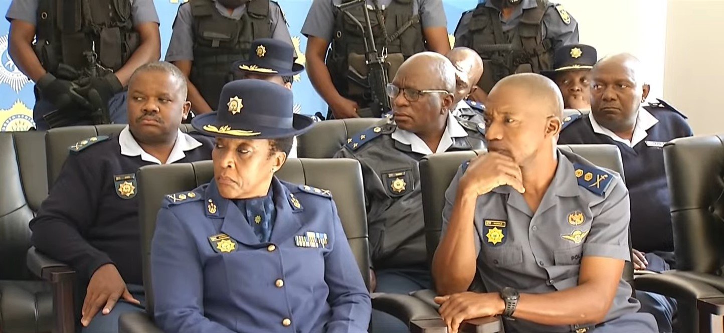 Ramaphosa to outline actions following SAPS briefing on return – SABC News
