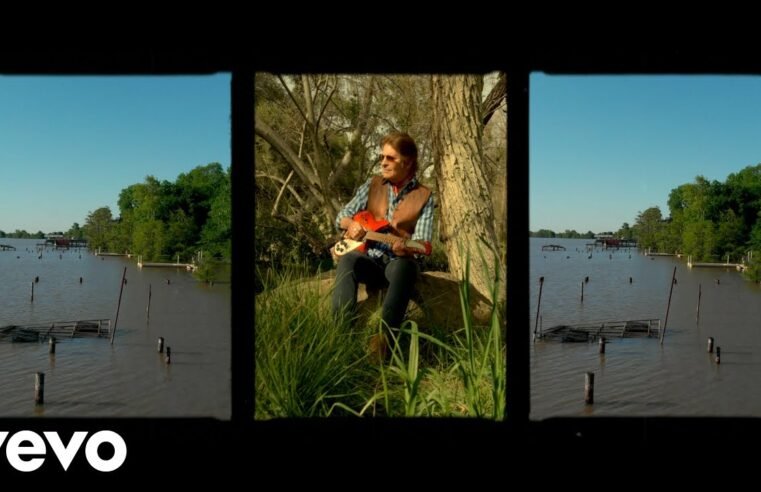 John Fogerty – Born On The Bayou (John’s Version)